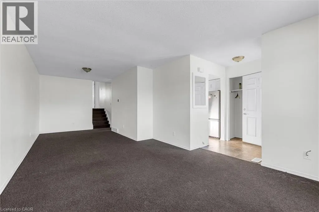 16 CRYSTAL Court