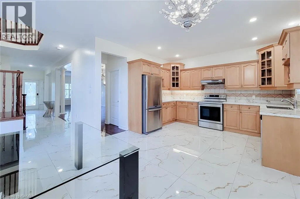 49 STONEHENGE Drive