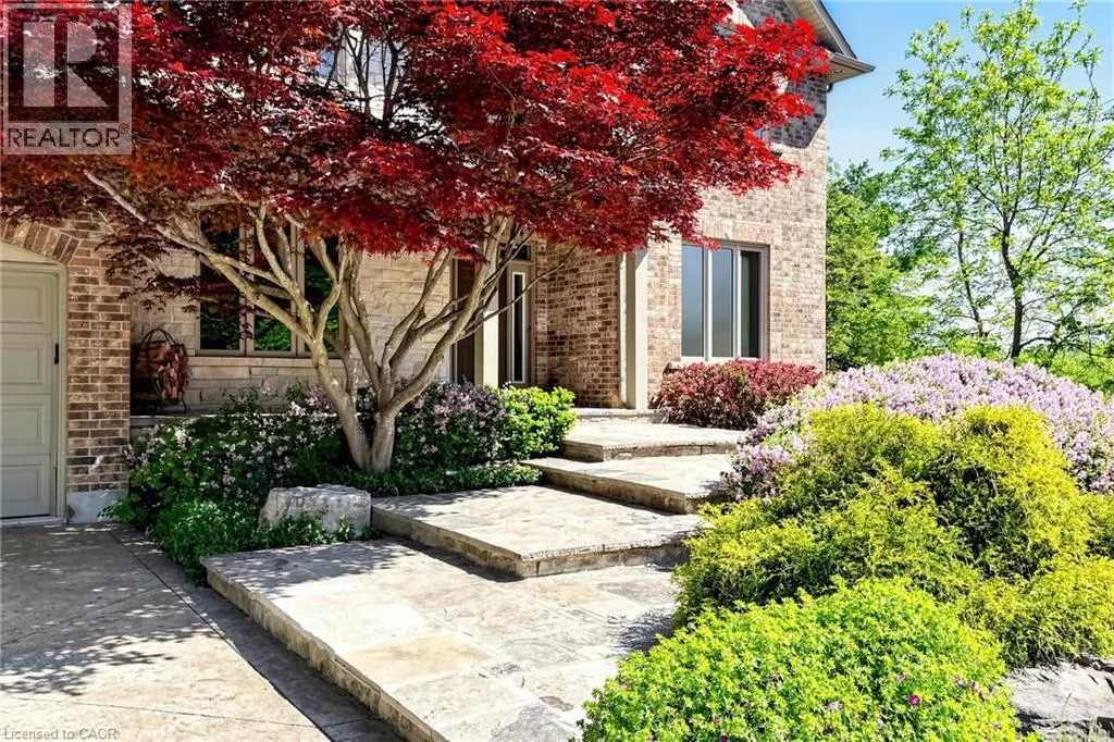 118 FOXRIDGE Drive