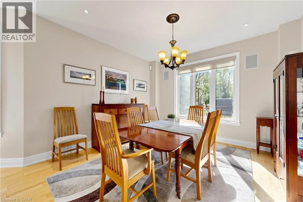 118 FOXRIDGE Drive