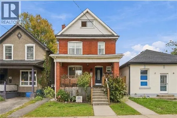 32 OAK Avenue