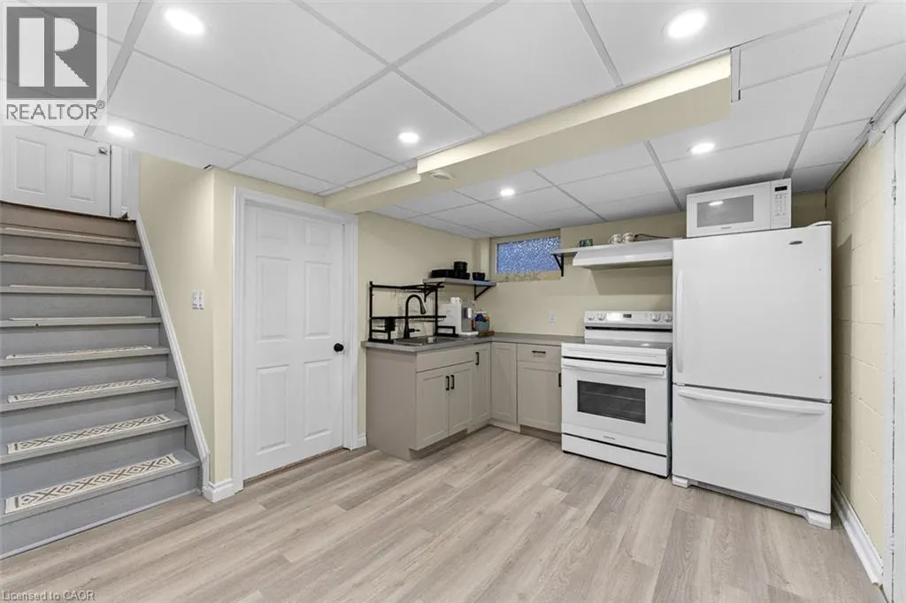 13 RIDLEY HEIGHTS Road