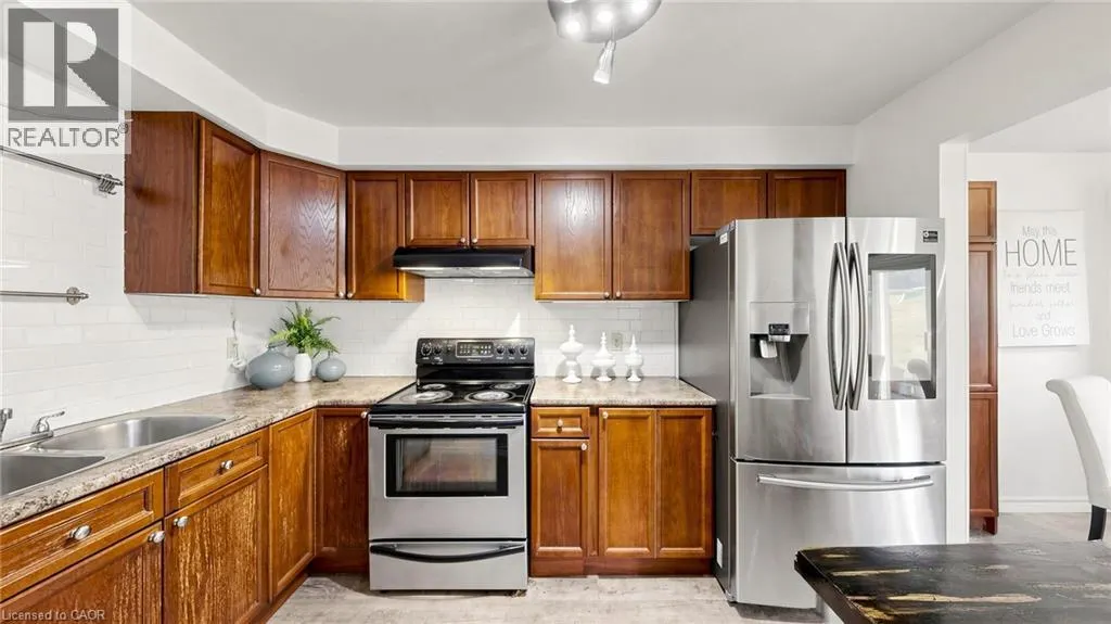 304 BLUEVALE Street Unit# B #B