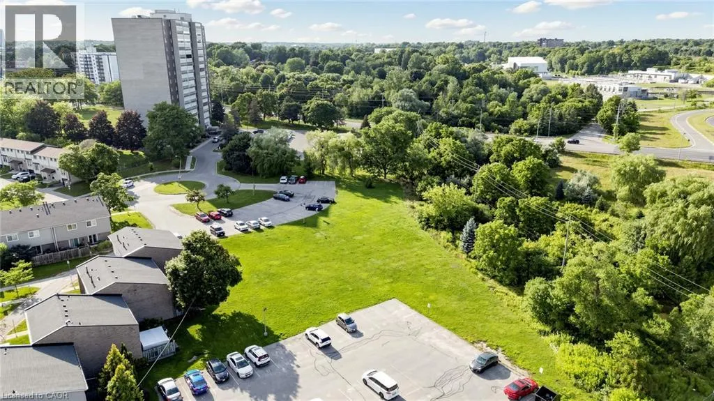 304 BLUEVALE Street Unit# B #B
