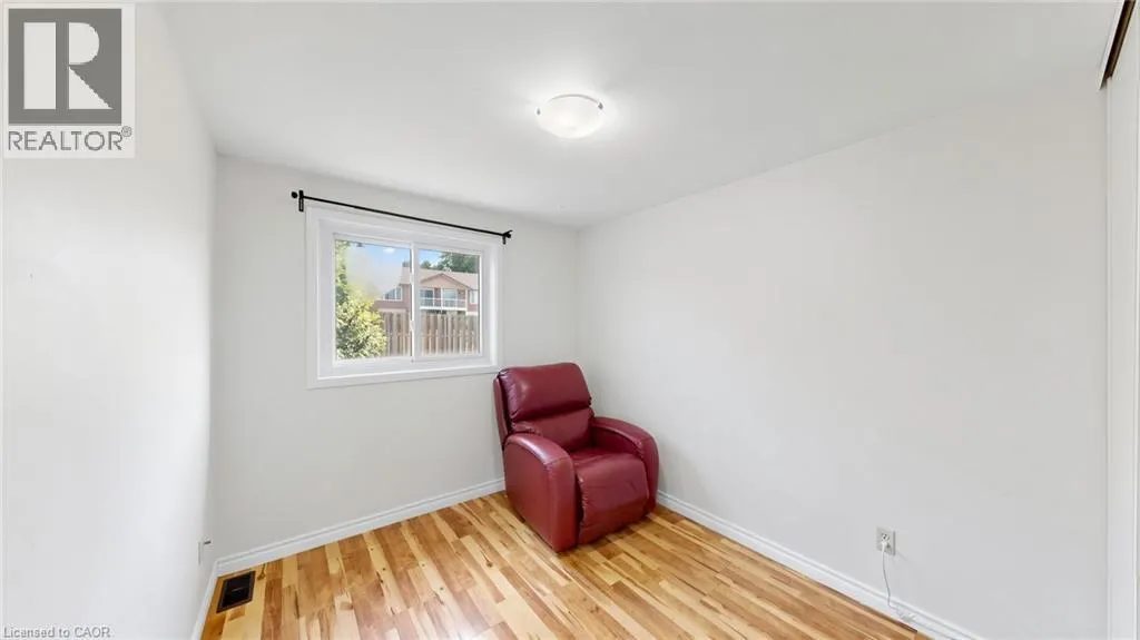 304 BLUEVALE Street Unit# B #B