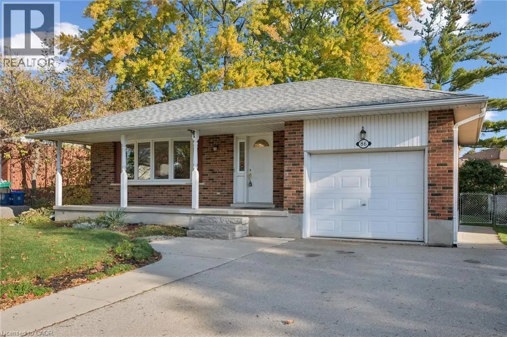86 LOWER CANADA Crescent