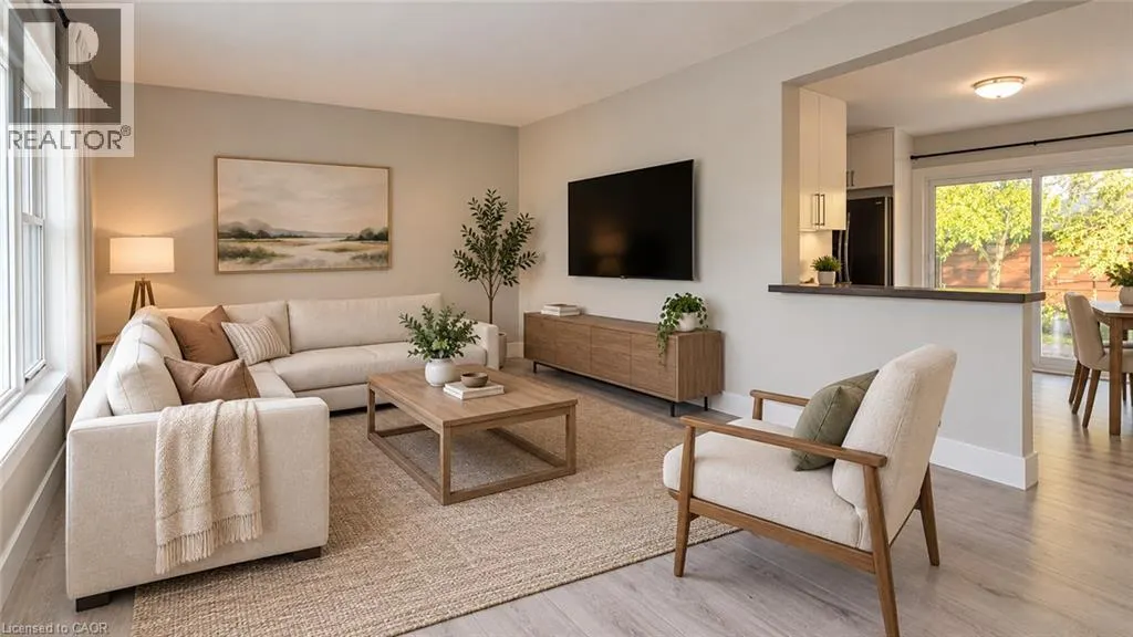 131 KINZIE Avenue Unit# Main Floor #Main Floor