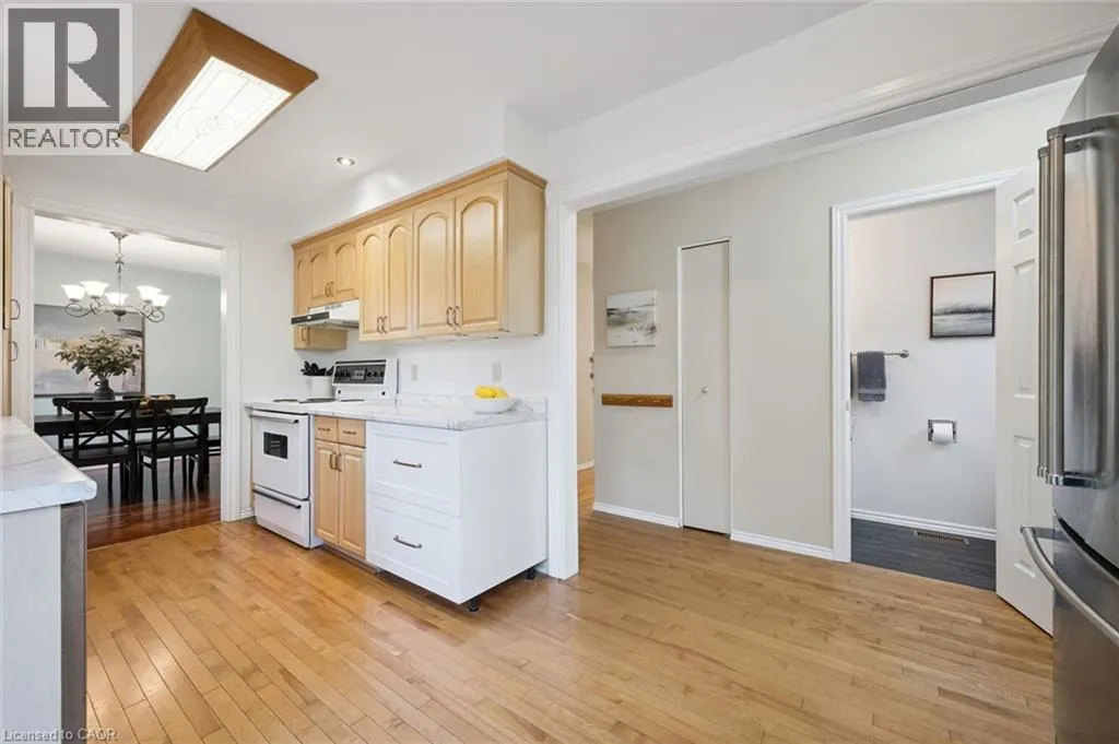 143 HILLBROOK Crescent