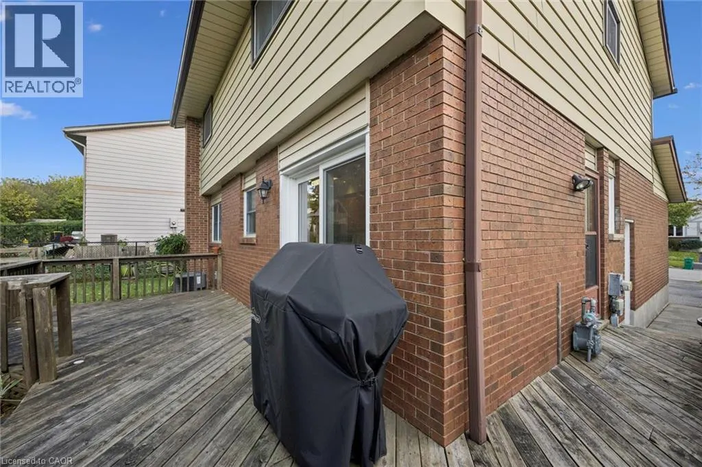 143 HILLBROOK Crescent