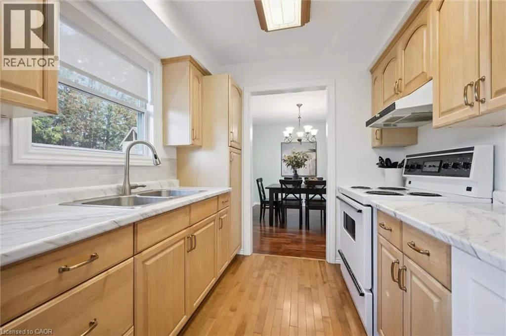 143 HILLBROOK Crescent