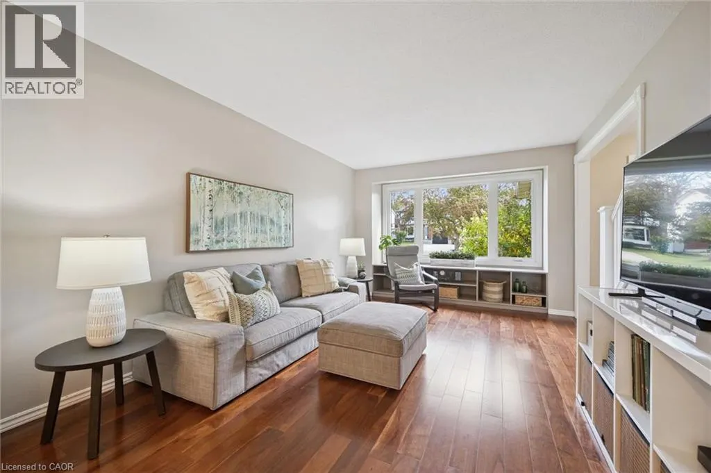143 HILLBROOK Crescent