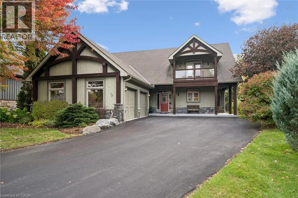 15 BREAKWATER Court