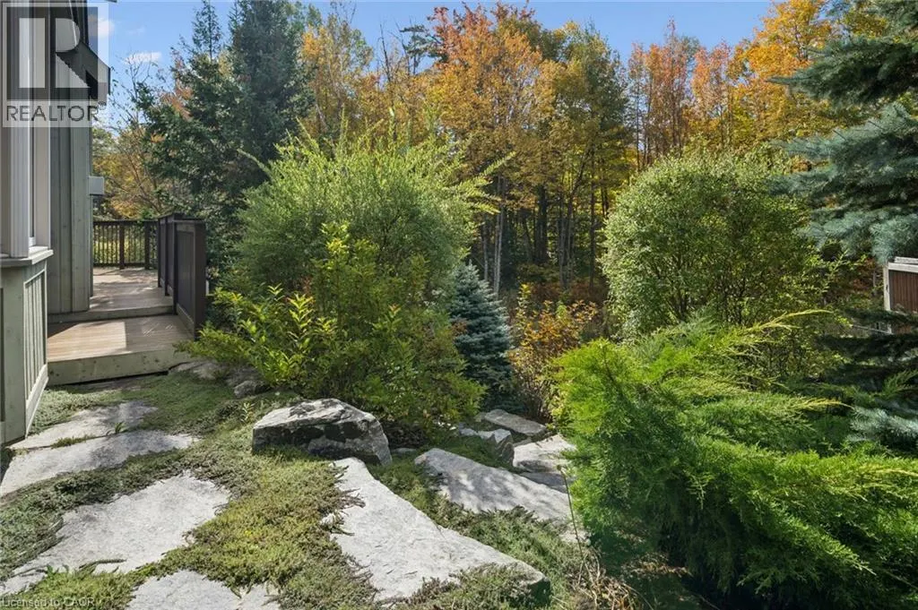 15 BREAKWATER Court