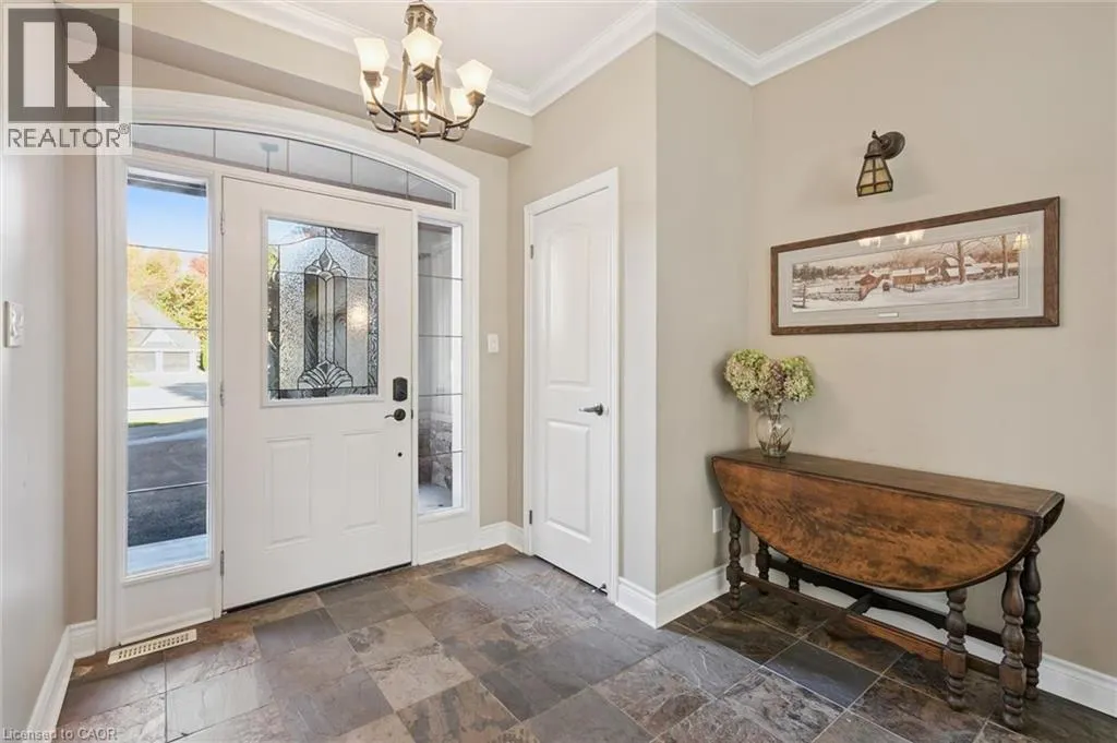 15 BREAKWATER Court