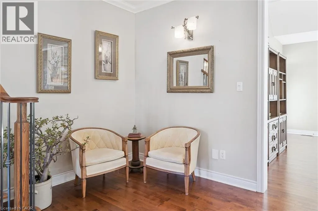 15 BREAKWATER Court
