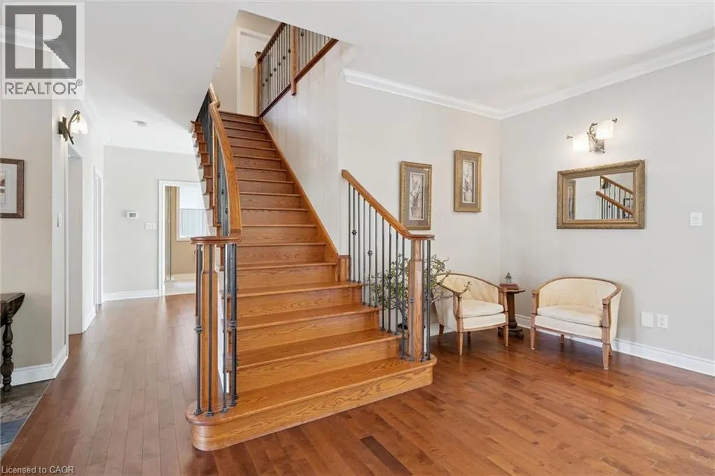 15 BREAKWATER Court