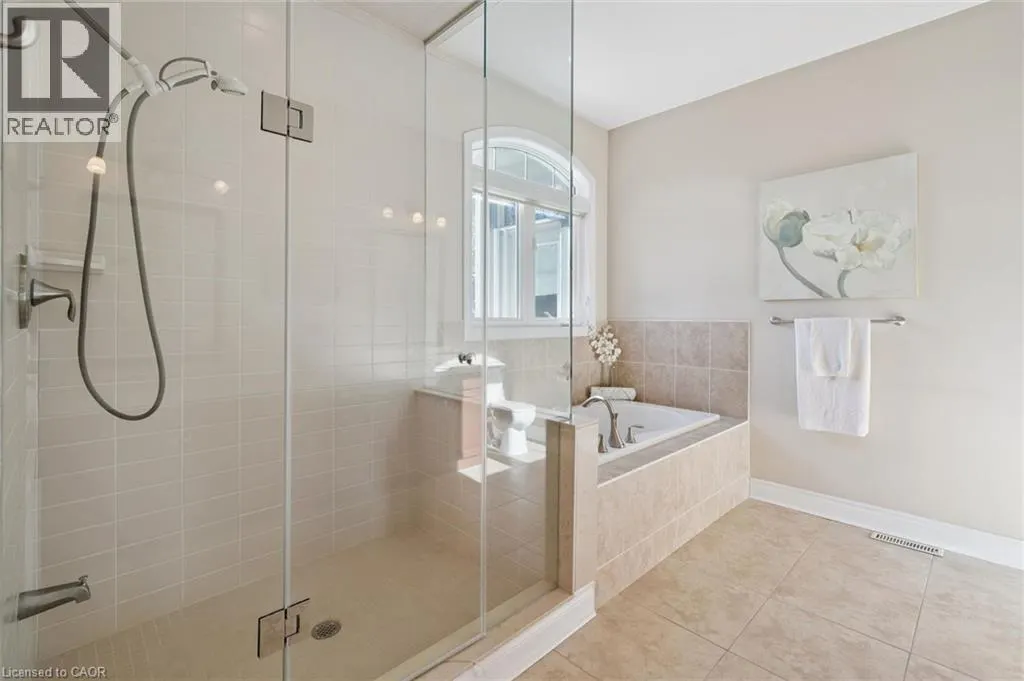 15 BREAKWATER Court