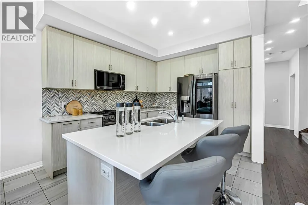 13 STEADMAN Street