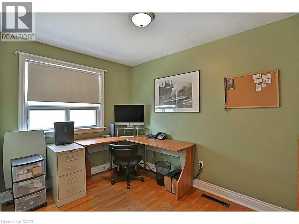 606 BRUCEDALE Avenue E Unit# Upper Lvl #Upper Lvl