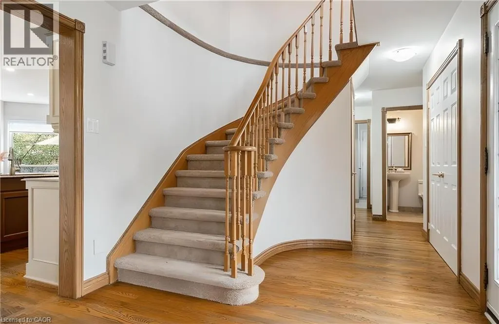6654 MOCKINGBIRD Lane