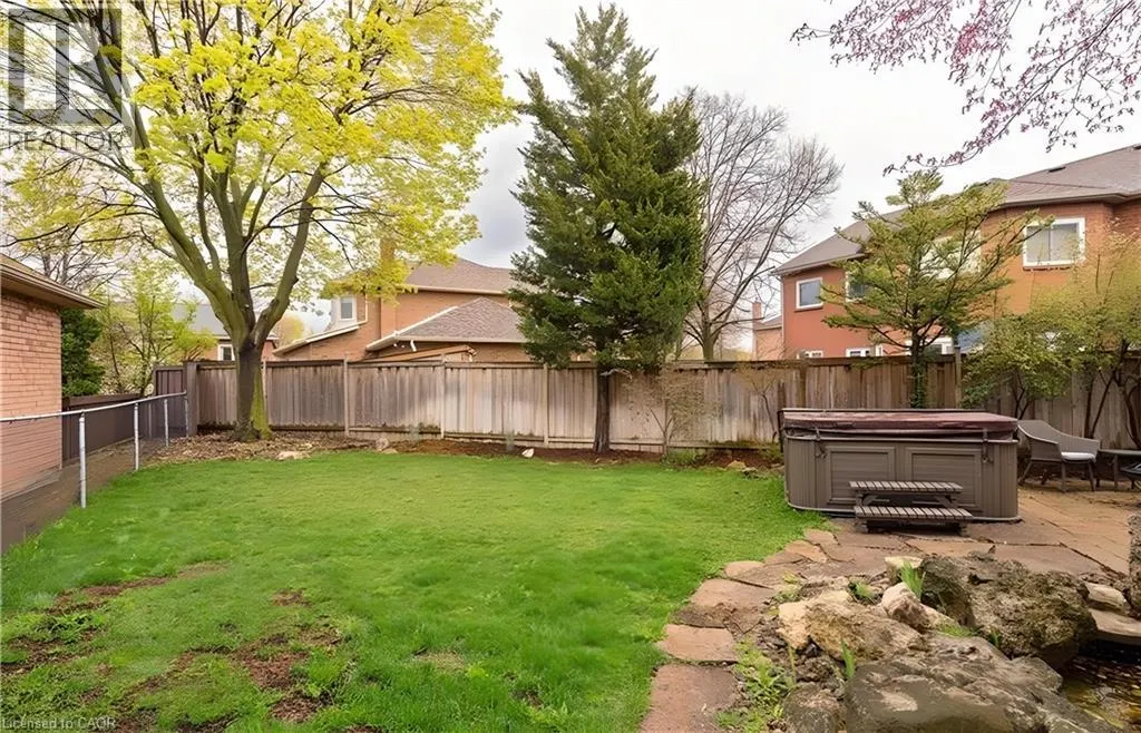 6654 MOCKINGBIRD Lane