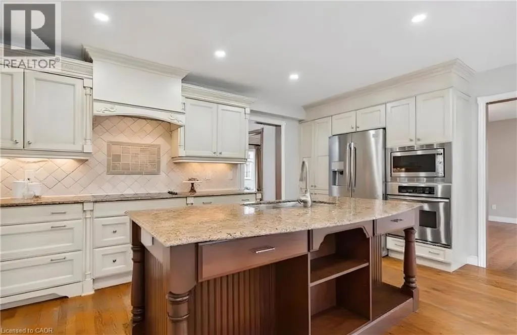 6654 MOCKINGBIRD Lane