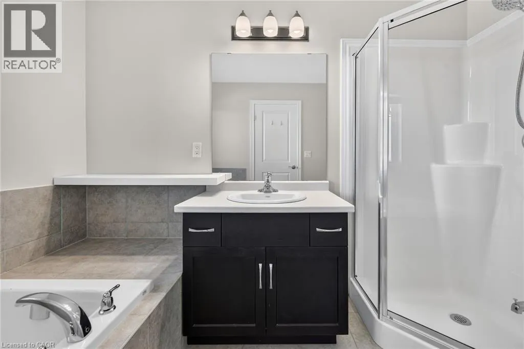8 LAKELAWN Road Unit# 22 #22