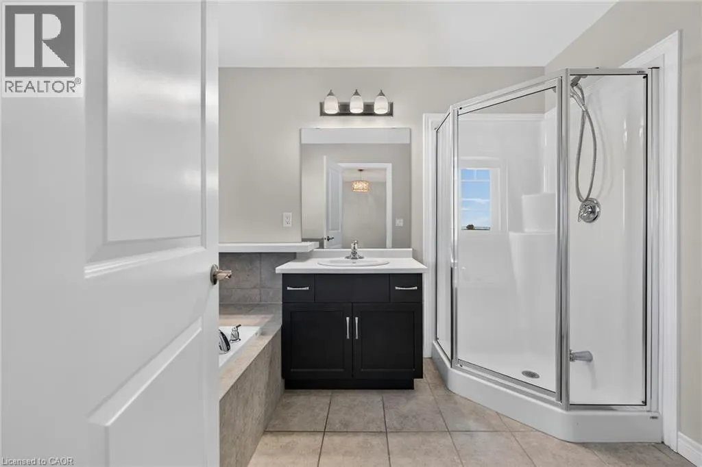 8 LAKELAWN Road Unit# 22 #22