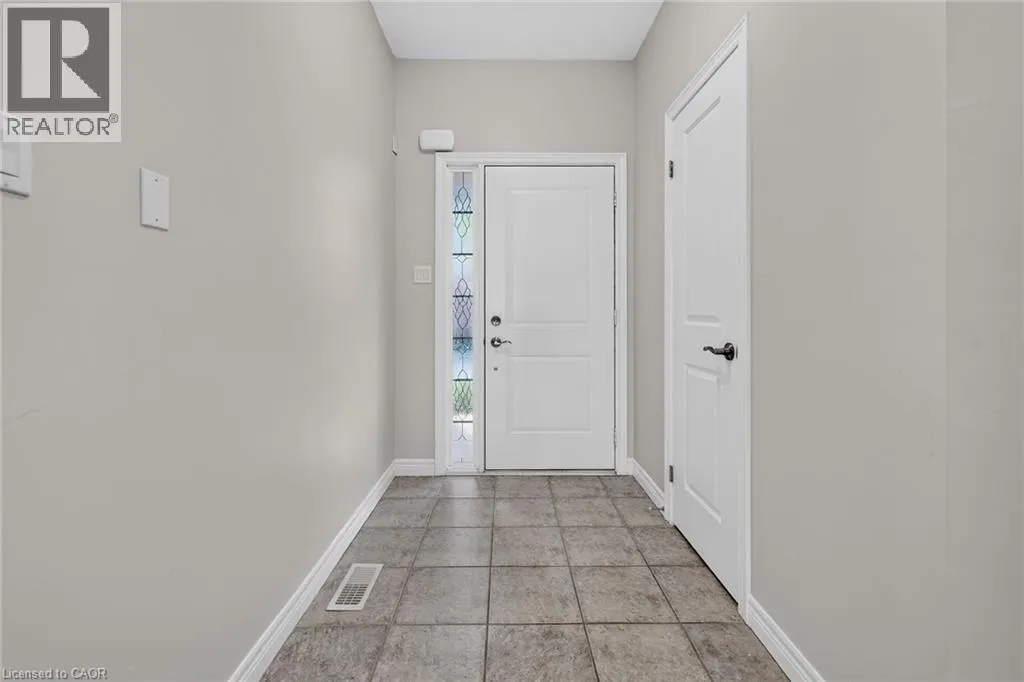 8 LAKELAWN Road Unit# 22 #22