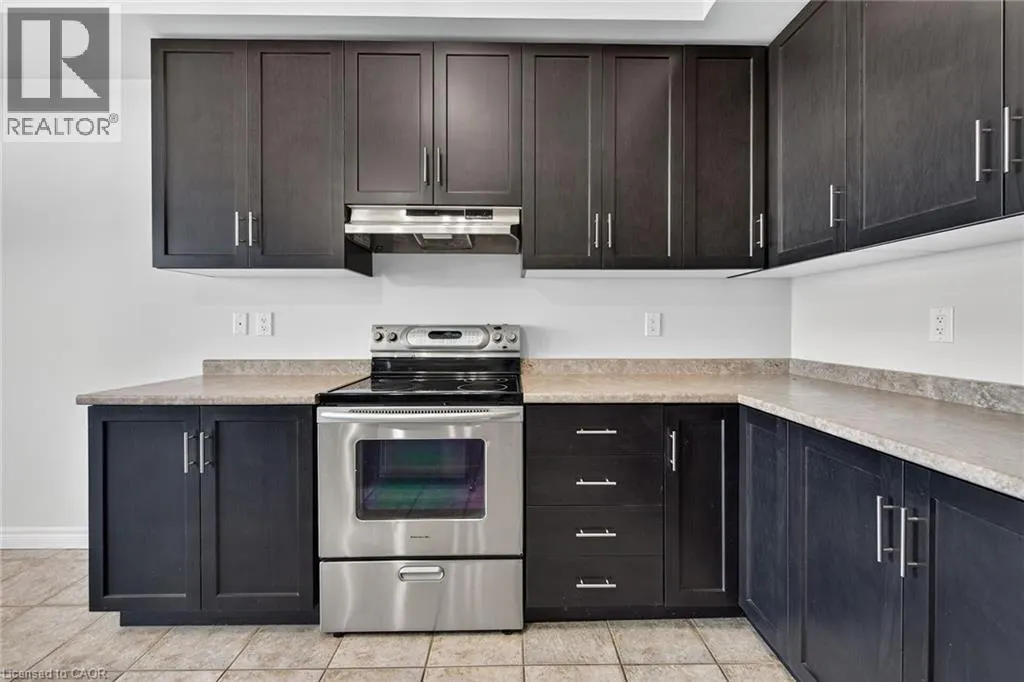 8 LAKELAWN Road Unit# 22 #22