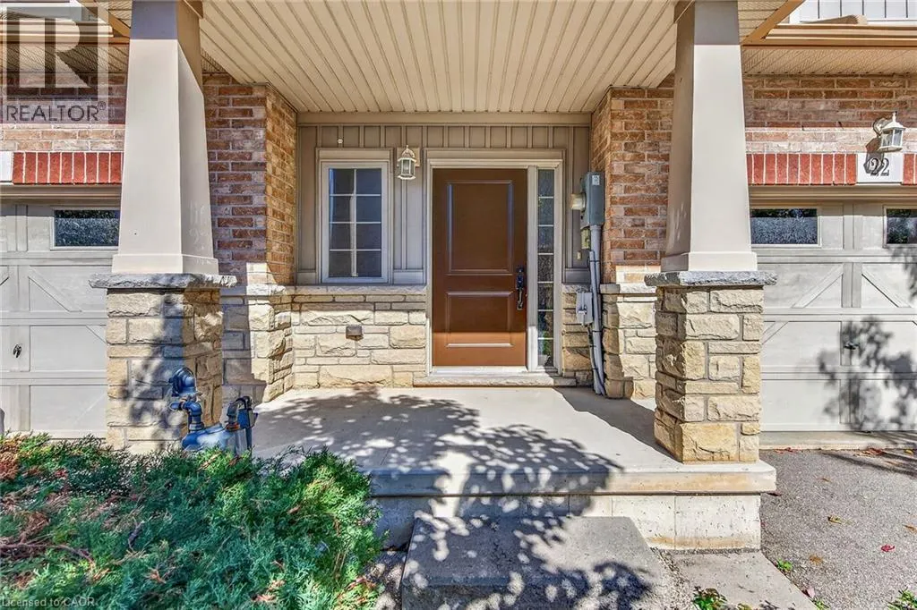 8 LAKELAWN Road Unit# 22 #22