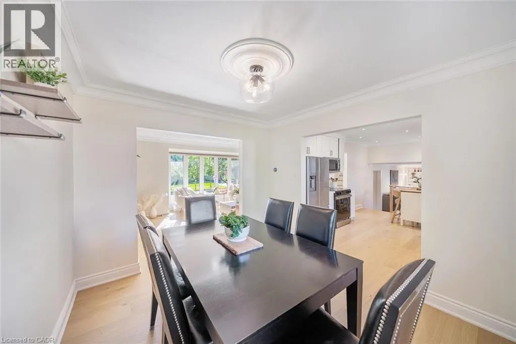 134 FAIRWOOD Place W