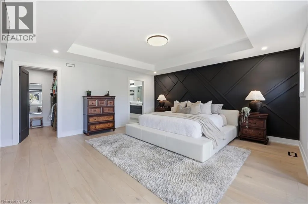 14 BERGENSTEIN Crescent