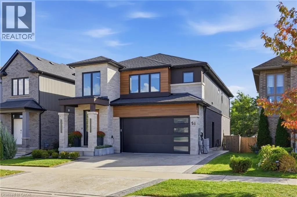 14 BERGENSTEIN Crescent