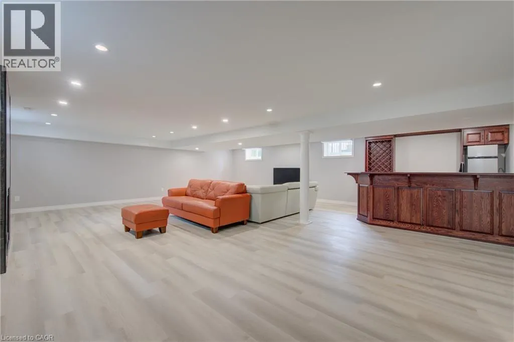 574 CLIPPER Drive