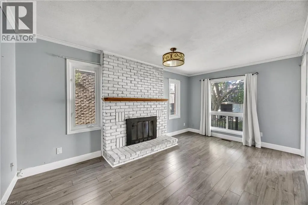 39 LINDA Drive