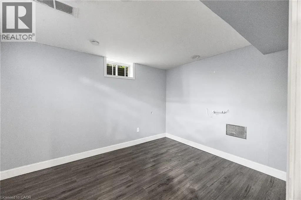 39 LINDA Drive