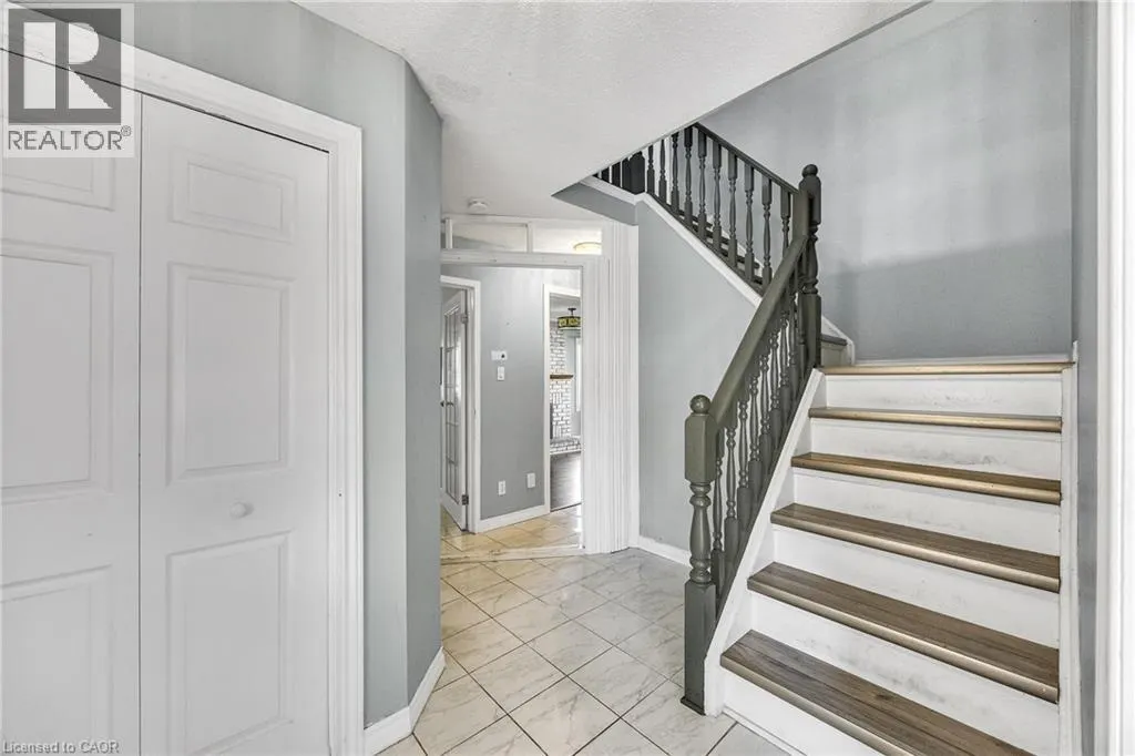 39 LINDA Drive