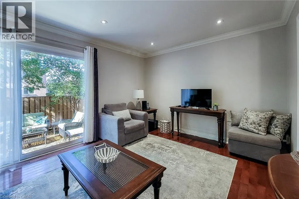 34 DYNASTY Avenue Unit# 44 #44