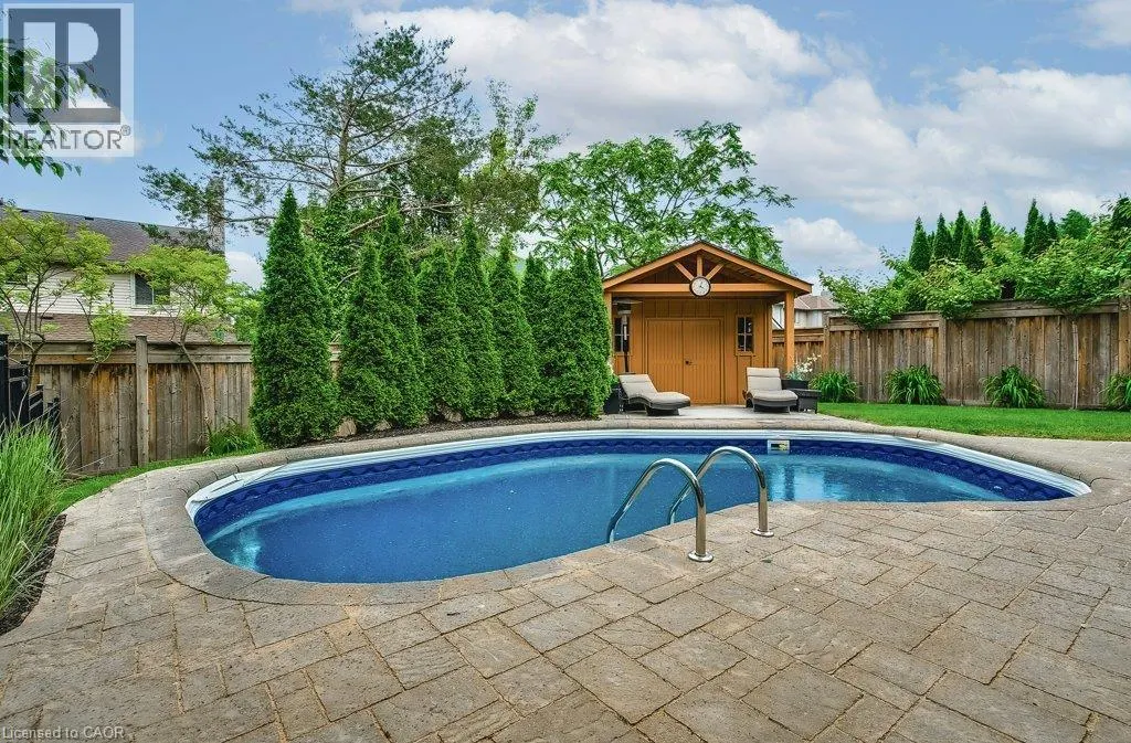 447 GOLF LINKS Road