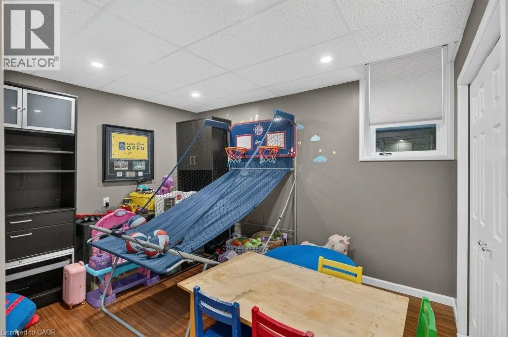 447 GOLF LINKS Road