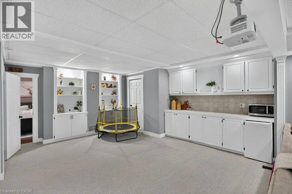 447 GOLF LINKS Road