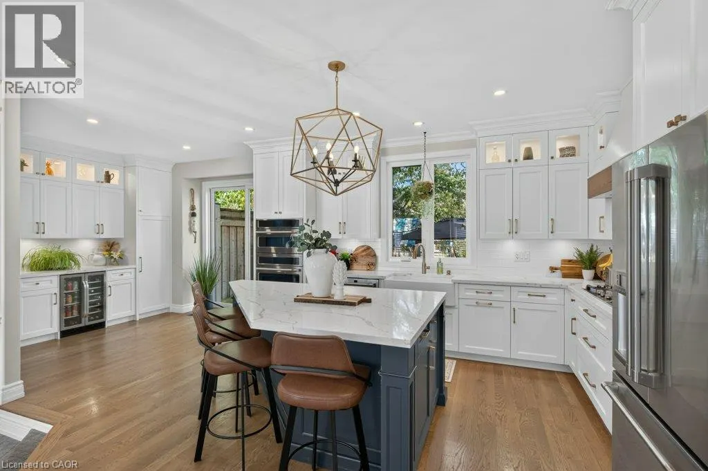 447 GOLF LINKS Road