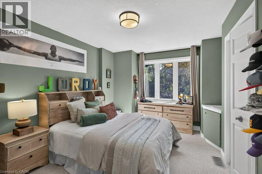 447 GOLF LINKS Road