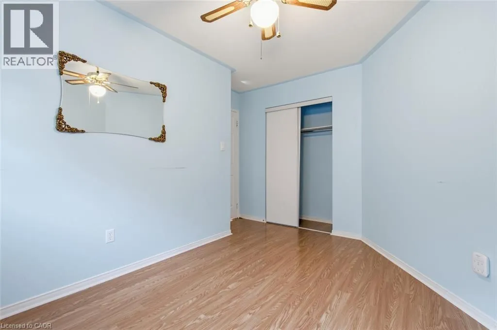 23 MADISON Court W