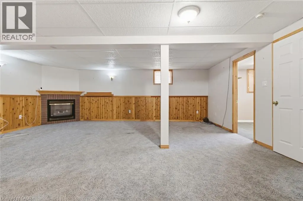 23 MADISON Court W