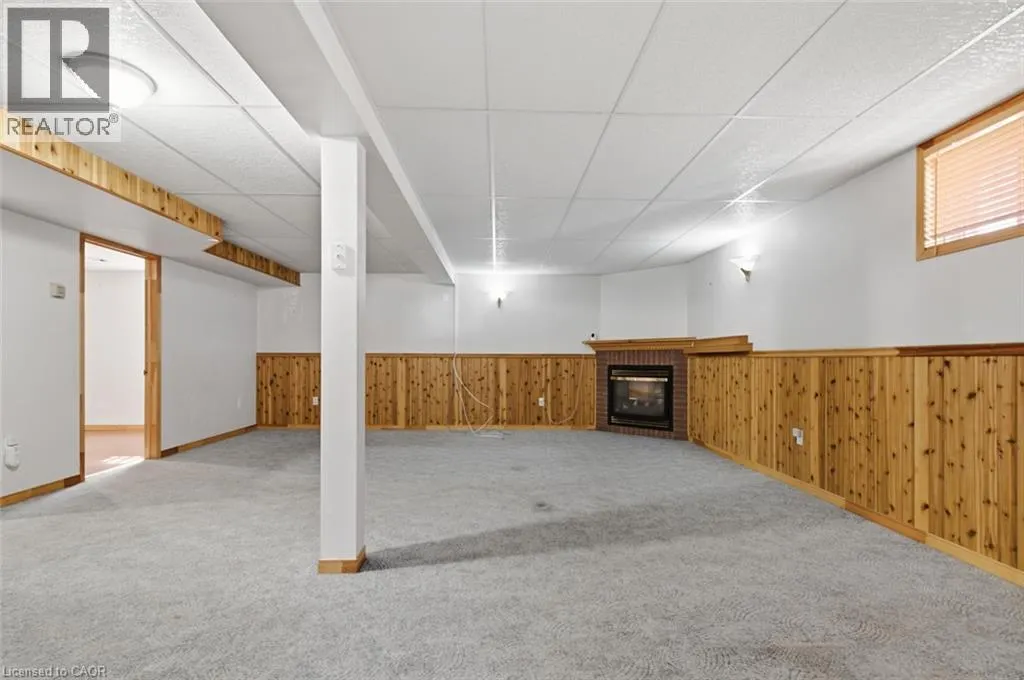 23 MADISON Court W