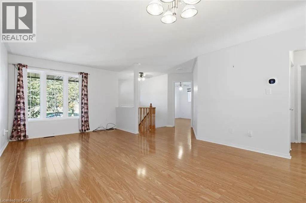 23 MADISON Court W