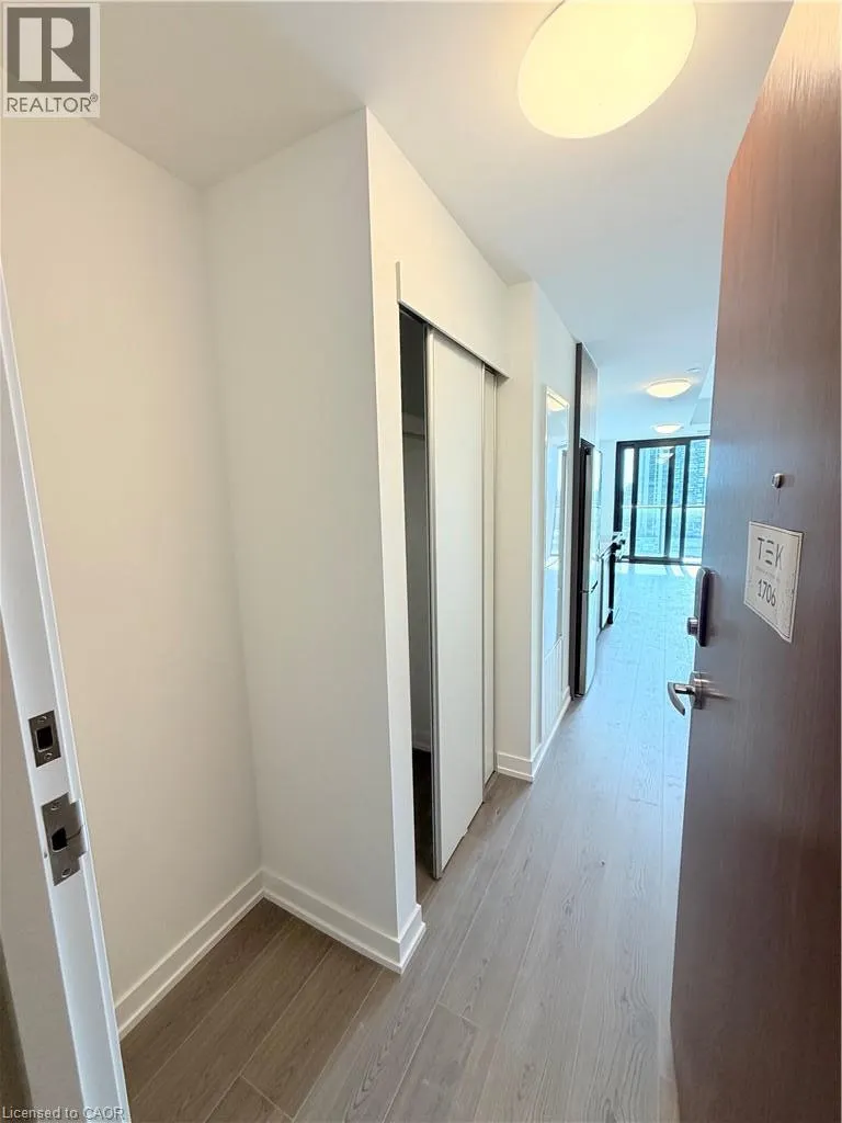 30 FRANCIS Street S Unit# 1706 #1706