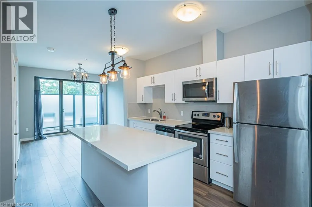 690 KING Street W Unit# 118 #118